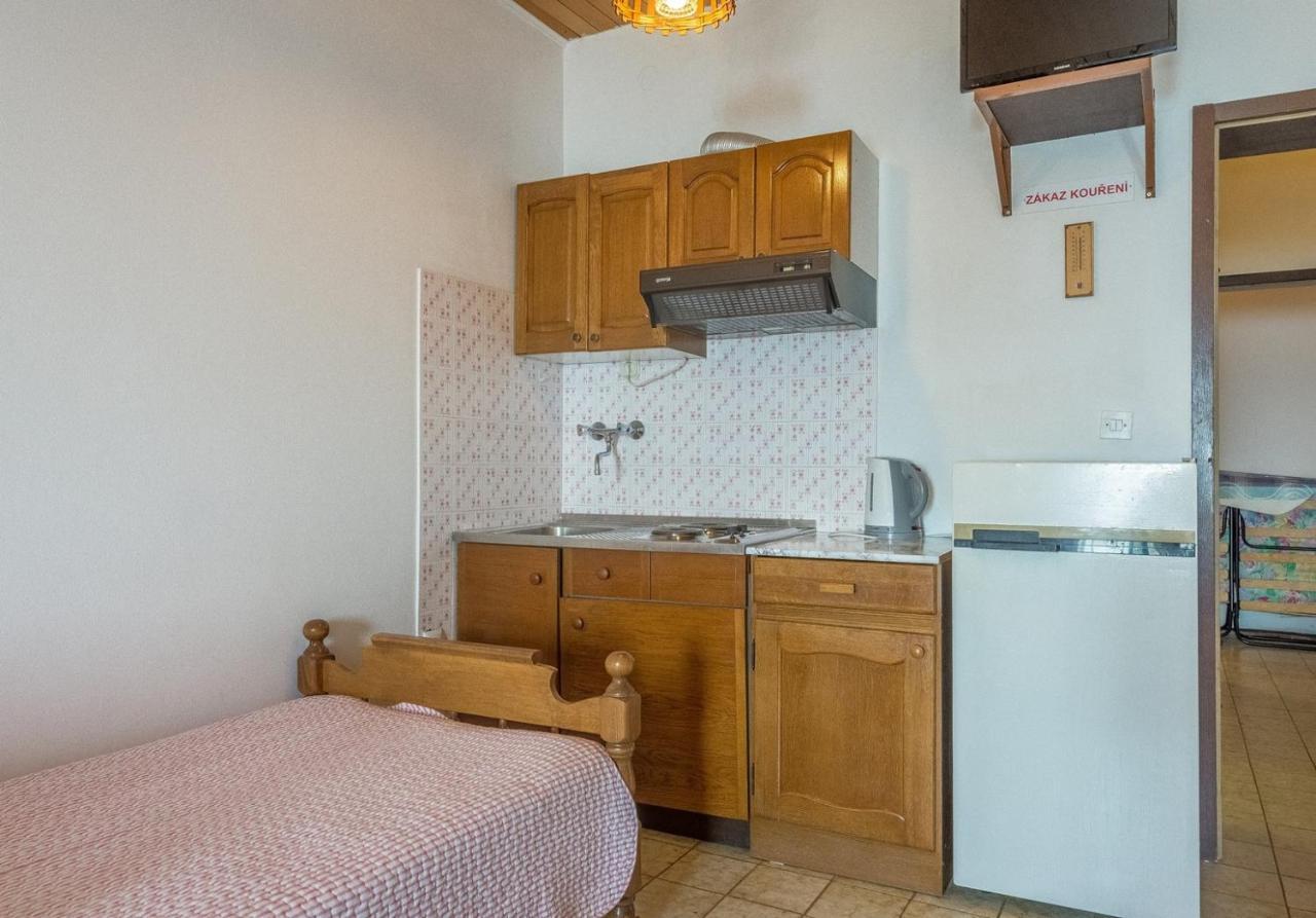 Apartments Kod Cara Lokva Rogoznica Eksteriør billede